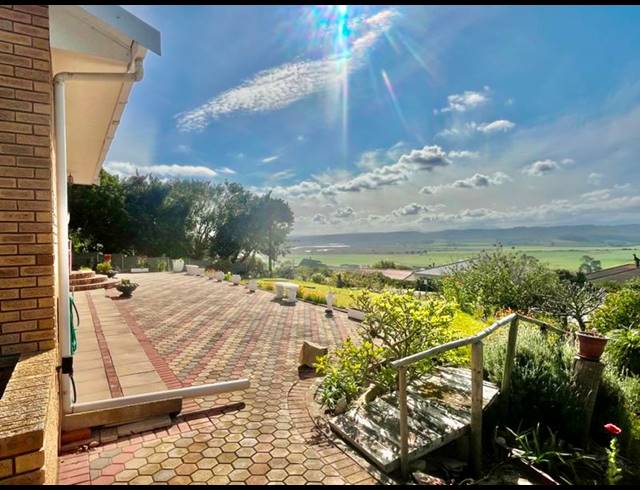 3 BEDROOM HOUSE FOR SALE IN FRAAIUITSIG